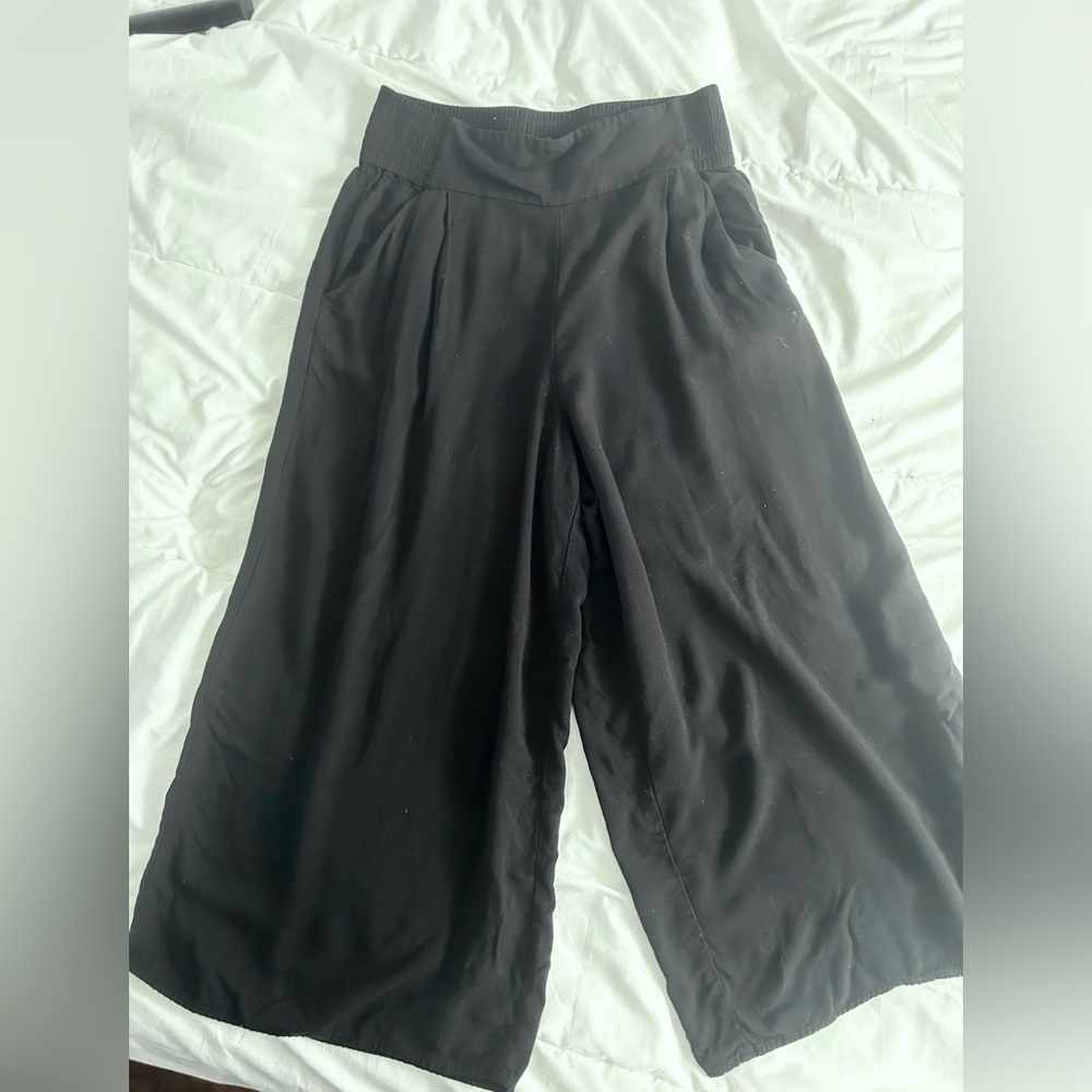 Aritzia Talula wide leg pant - Black - size M